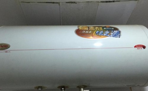 �����ˮ���ضȮ�����ν�Q�������ˮ��(li��n)���S��