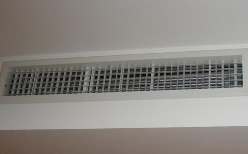 清華同方中央空調(diào)出風較小原因-中央空調(diào)內(nèi)機風速小怎么維修