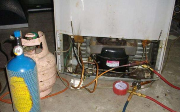 冰箱內(nèi)的制冷劑是什么意思