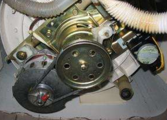 洗衣機(jī)脫水電機(jī)不轉(zhuǎn)嗡嗡響