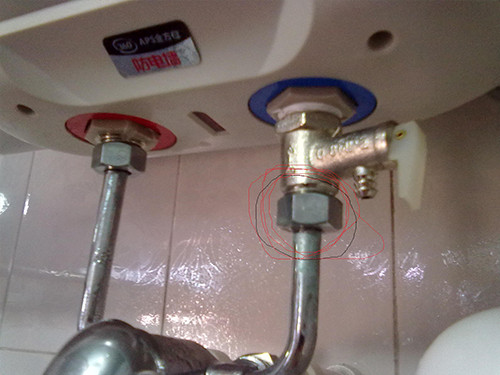 中山附近修熱水器電話號碼_一個電話快速上門