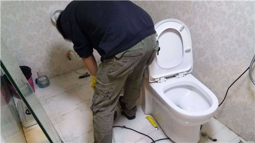 惠州秋長馬桶維修工電話號碼_專業(yè)馬桶維修服務