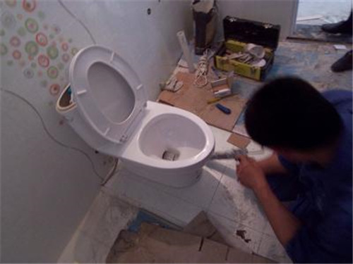 廣州均禾修馬桶上門服務(wù)電話號碼_歡迎來電咨詢