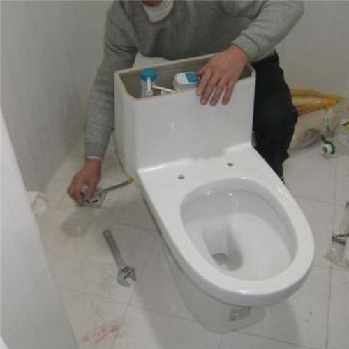 廣州昌華附近馬桶維修電話號碼_明碼標價_不亂收費