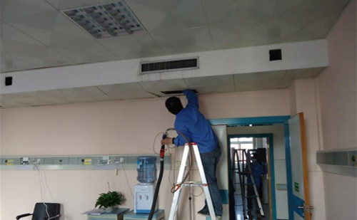 專業(yè)清洗空調(diào)多少錢一次_24小時服務電話