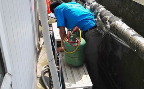 ����������{(di��o)�ӷ������X(qi��n)