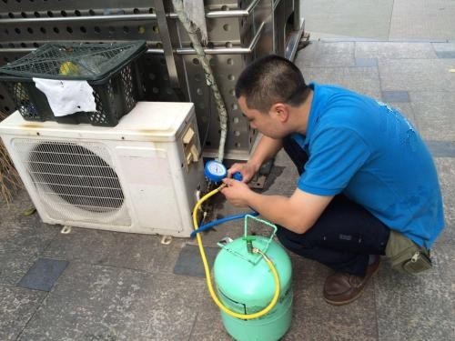 空調(diào)加氟一般多少錢一個(gè)壓